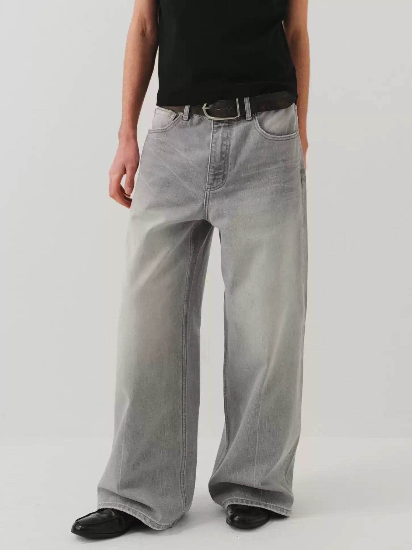 Wash-treated Loose-fit Jeans