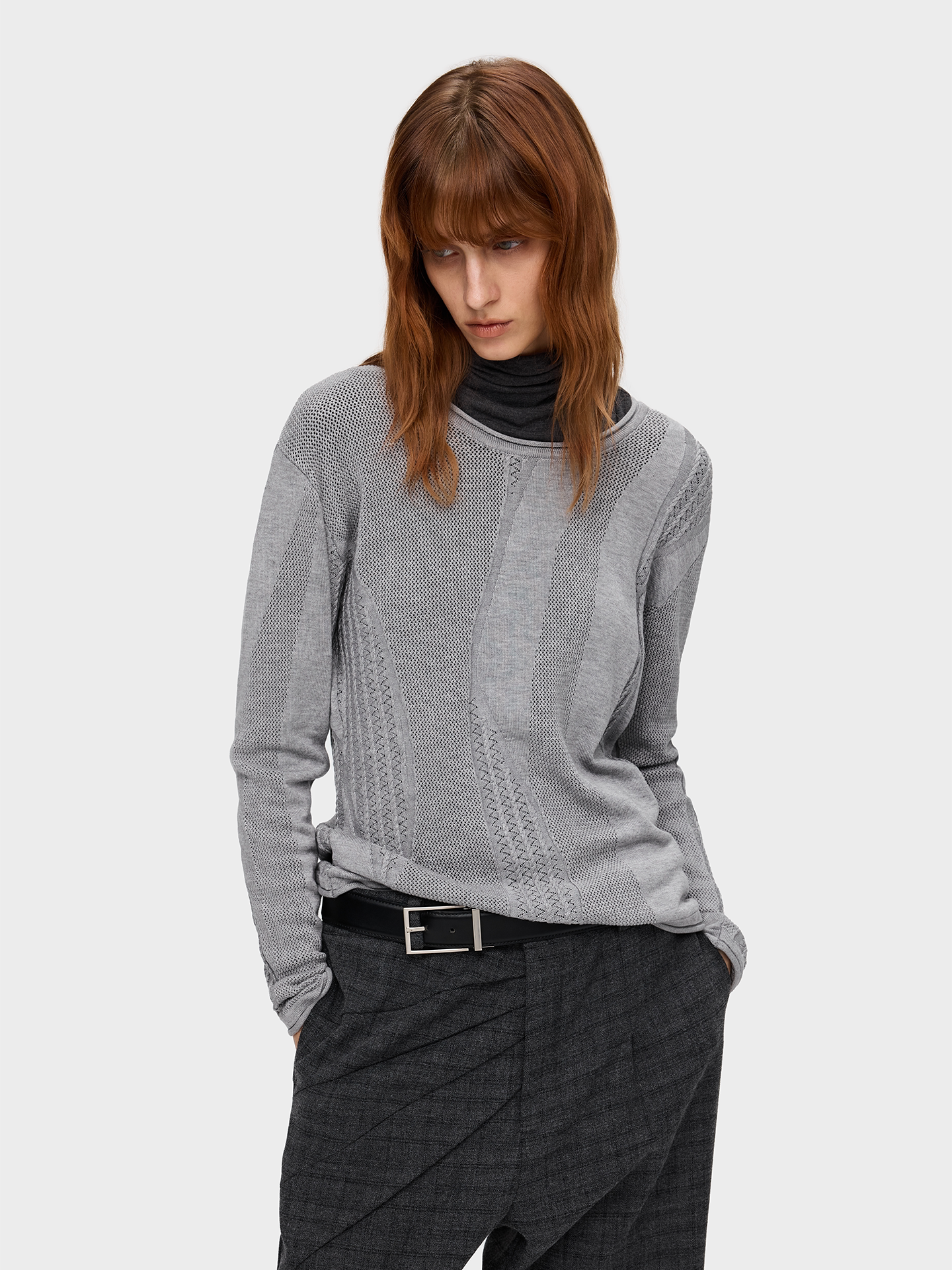 Round-Neck Rolled-Edge Knit Shirt