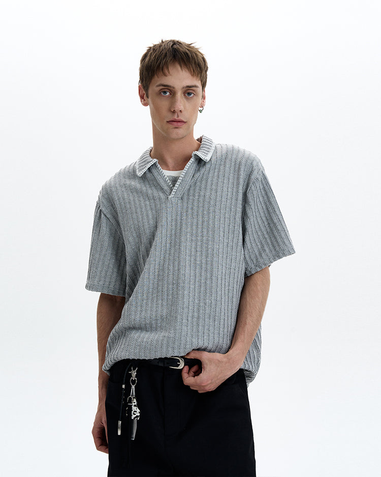 Loose-fitting casual knit shirt