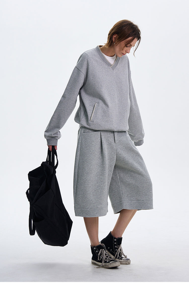 High-end V-neck sweatshirt