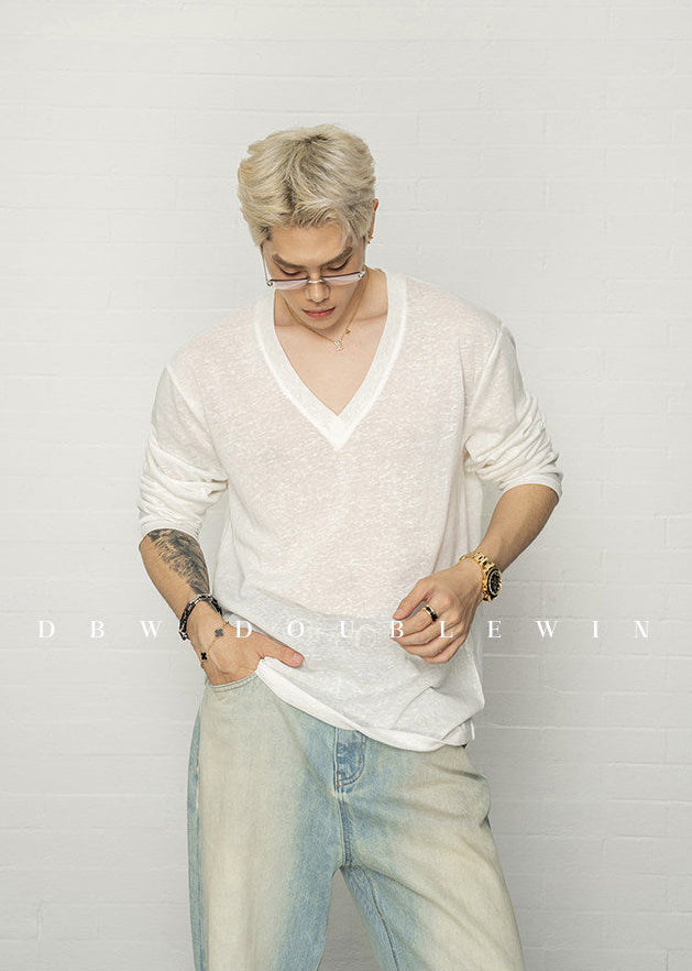 Breathable V-neck T-shirt