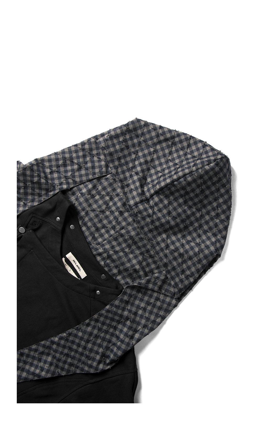 Sweatshirt with detachable hood