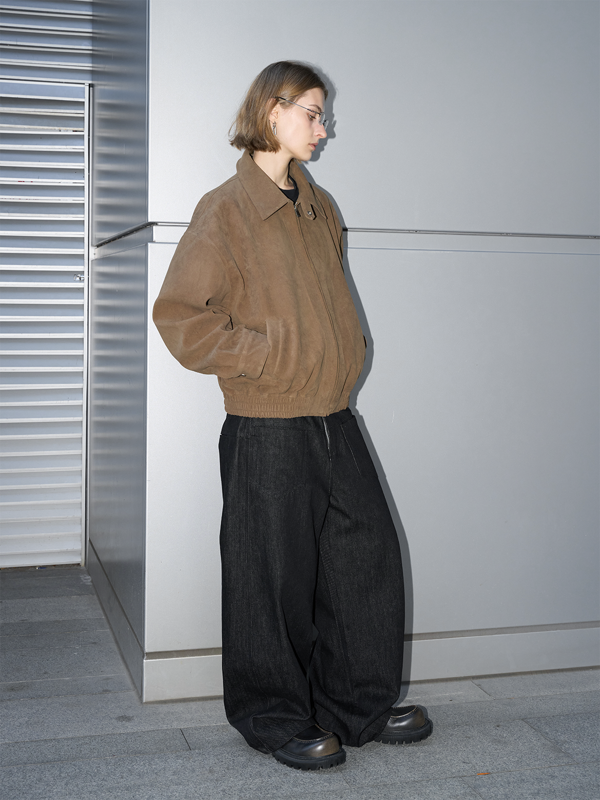 Turn-up sleeve suede jacket