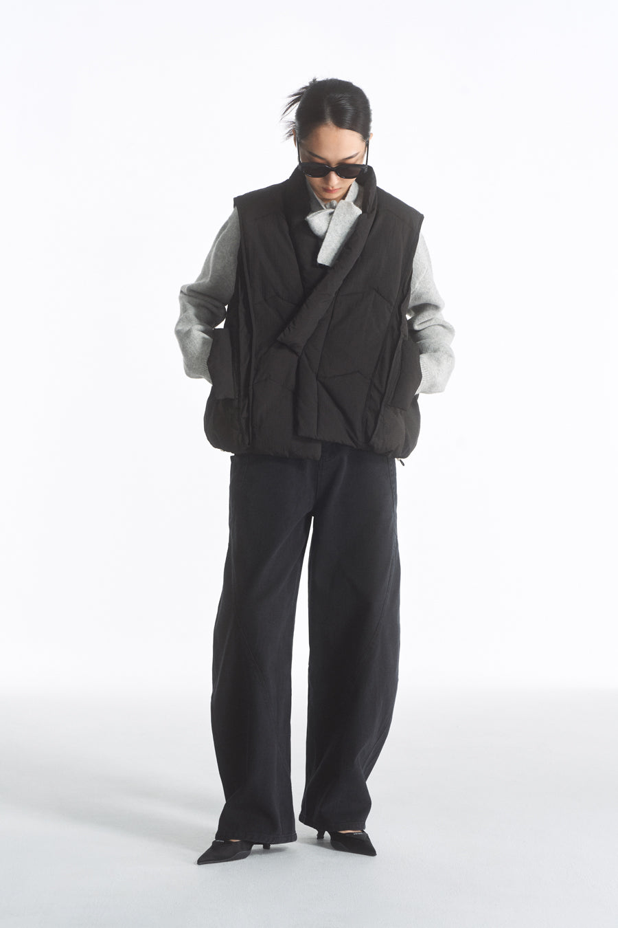 Diagonal Collar Cotton Vest