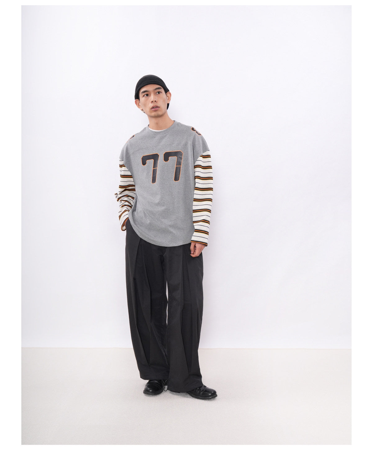 Pleated Curved Pants