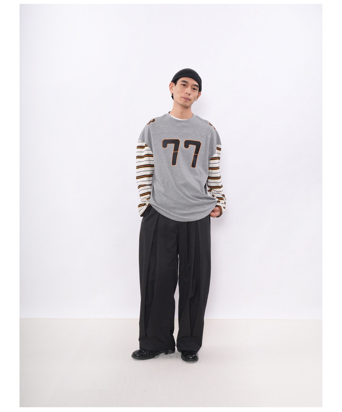 Pleated Curved Pants