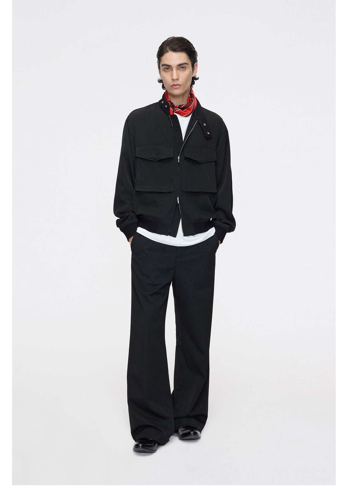 Slightly Loose-Fit Straight-Leg Casual Pants