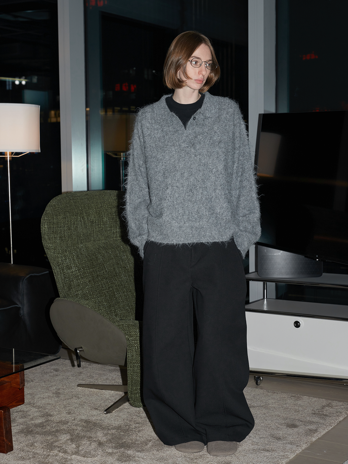 Collar-neck unisex sweater