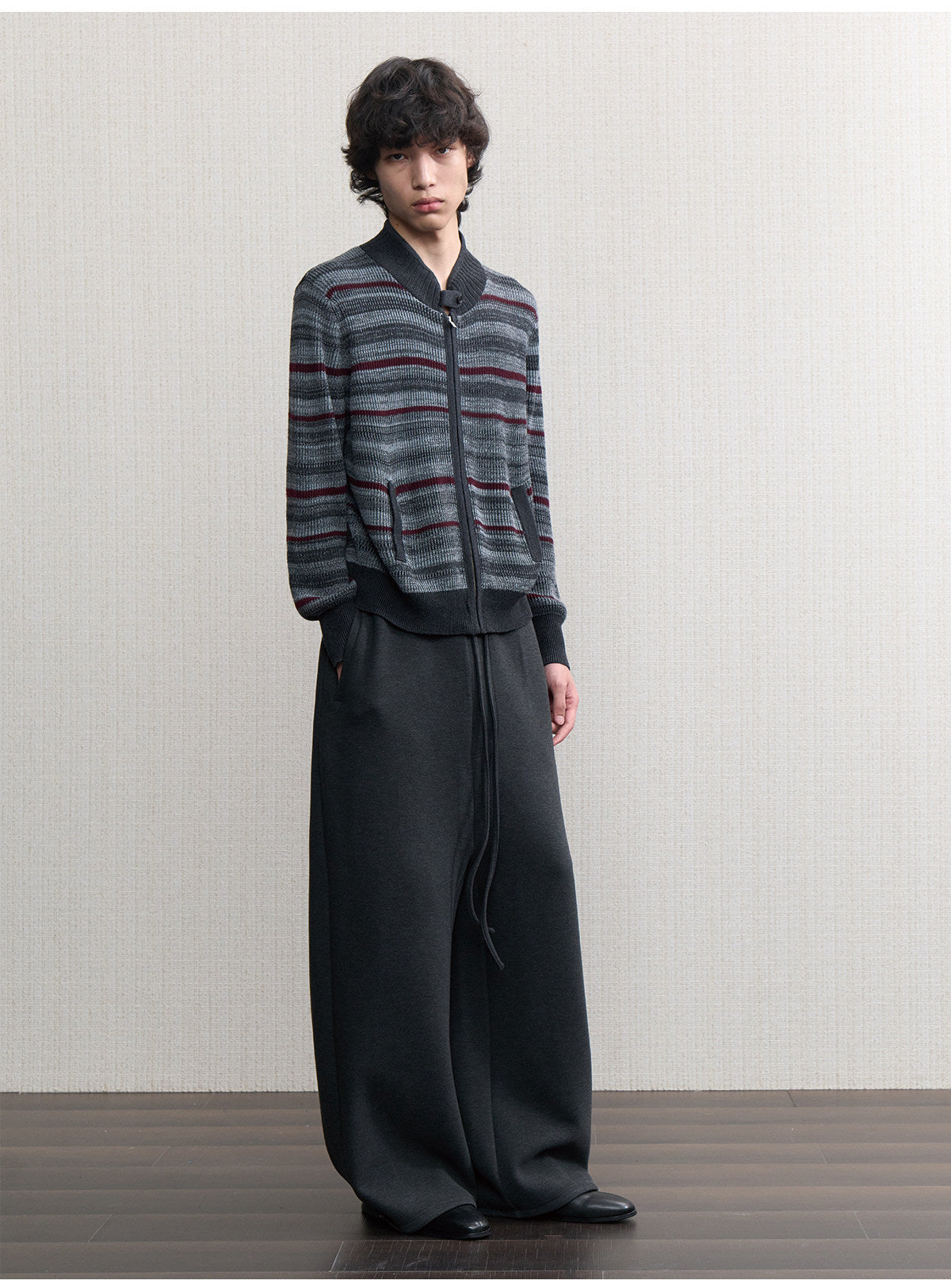 Slightly Loose-Fitting Striped Knit Cardigan