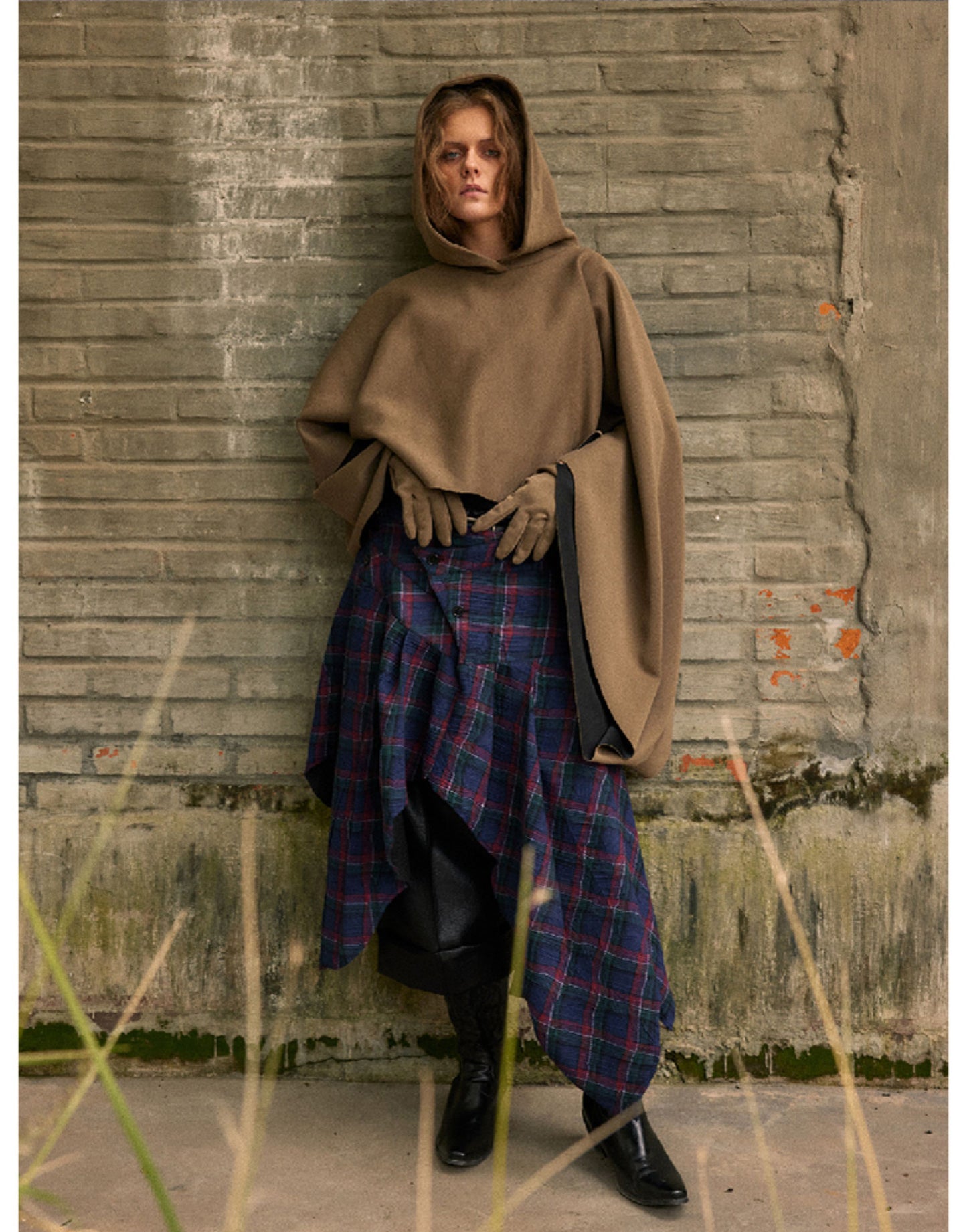 Original Globe Hooded Scarf