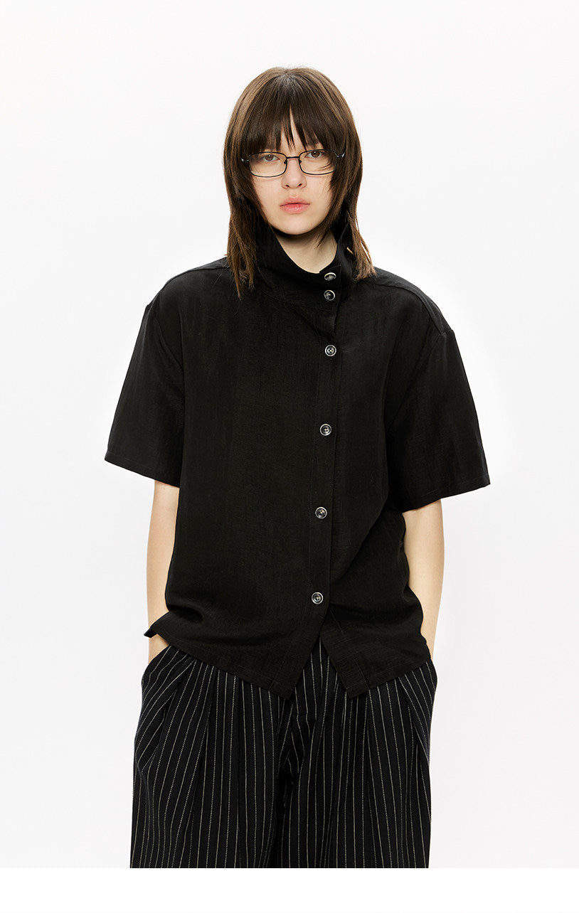 Diagonal placket stand-up collar shirt