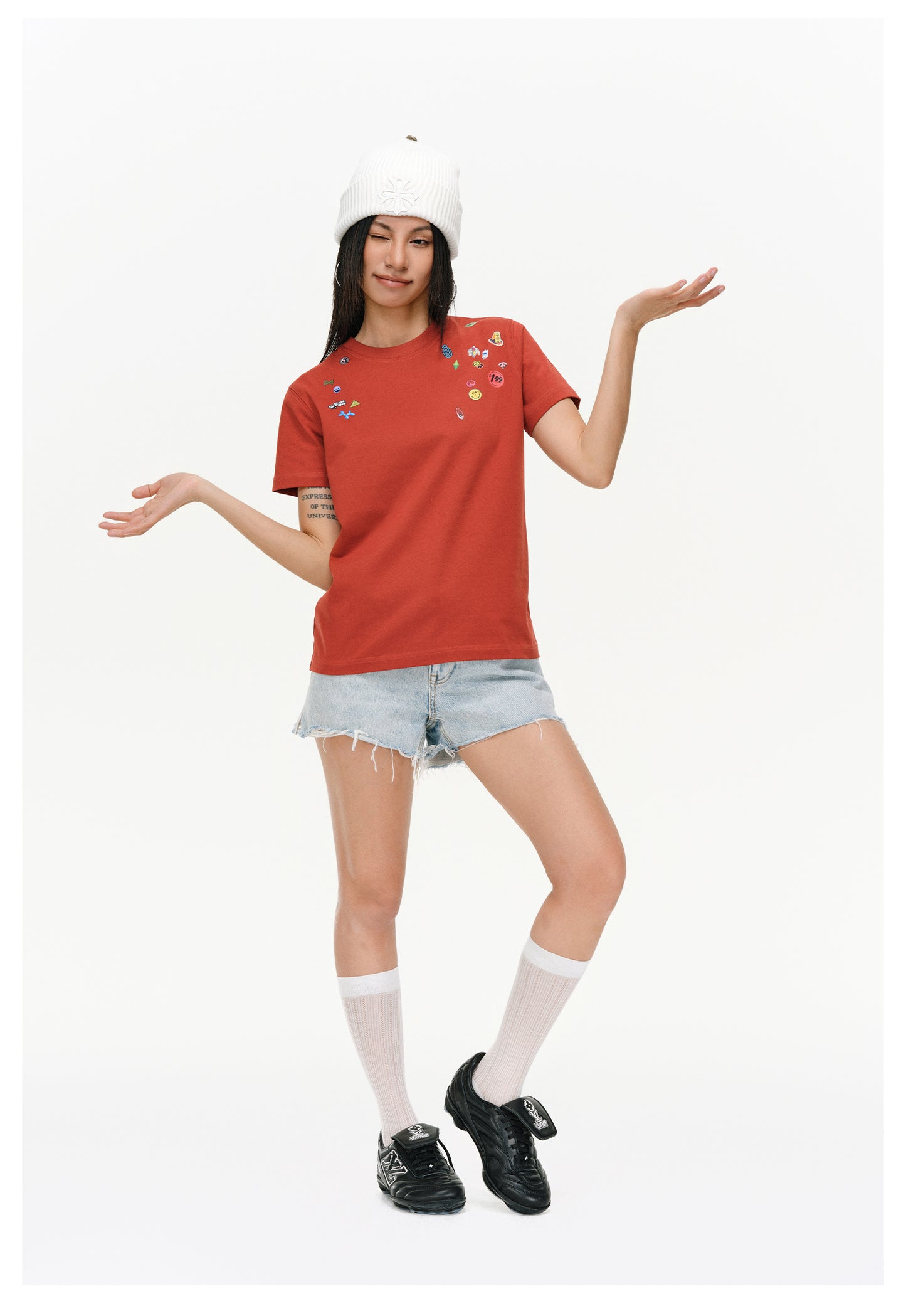 Thick sticker print T-shirt