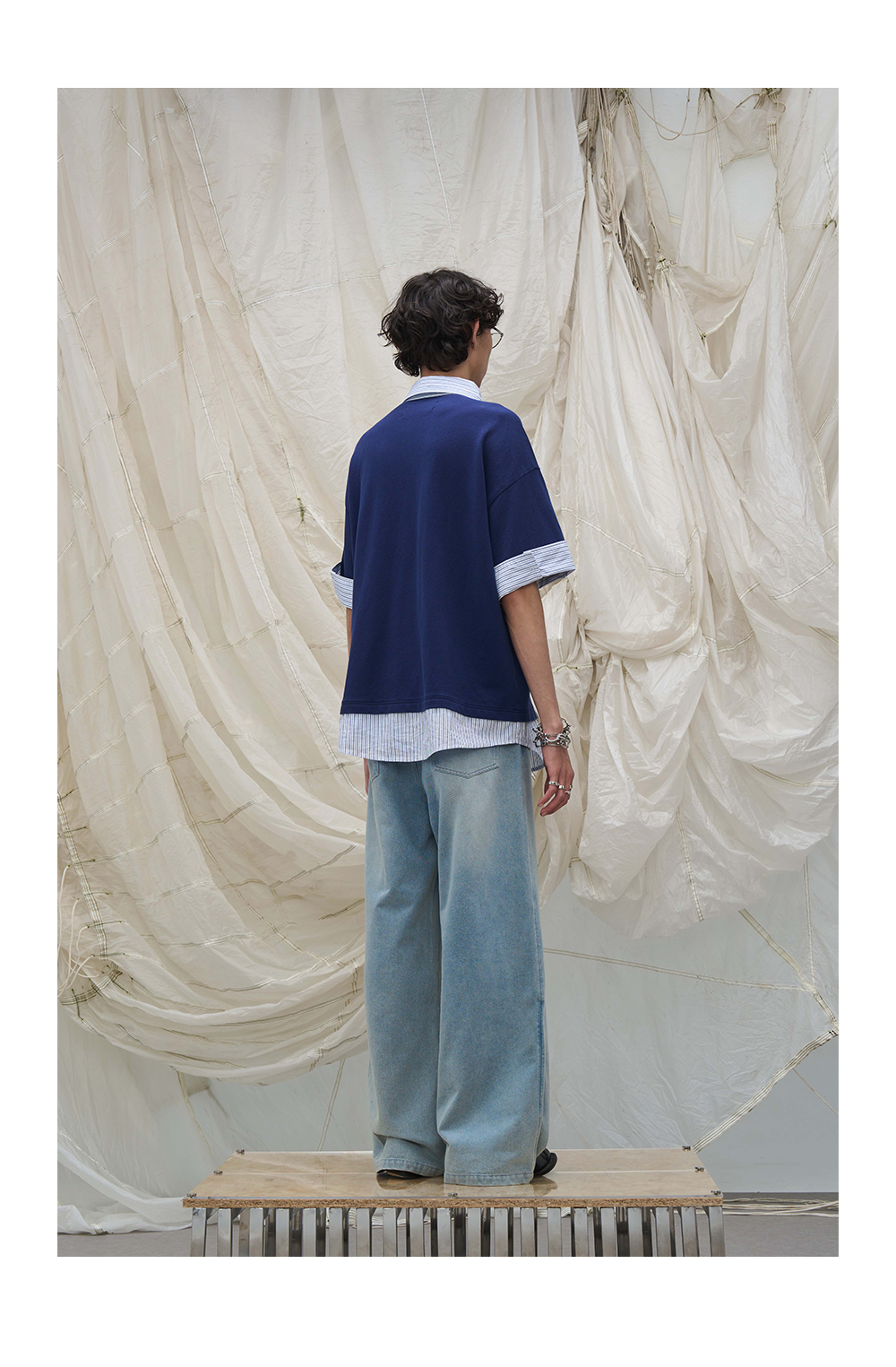 Half-Zip Back Waist Straight Jeans