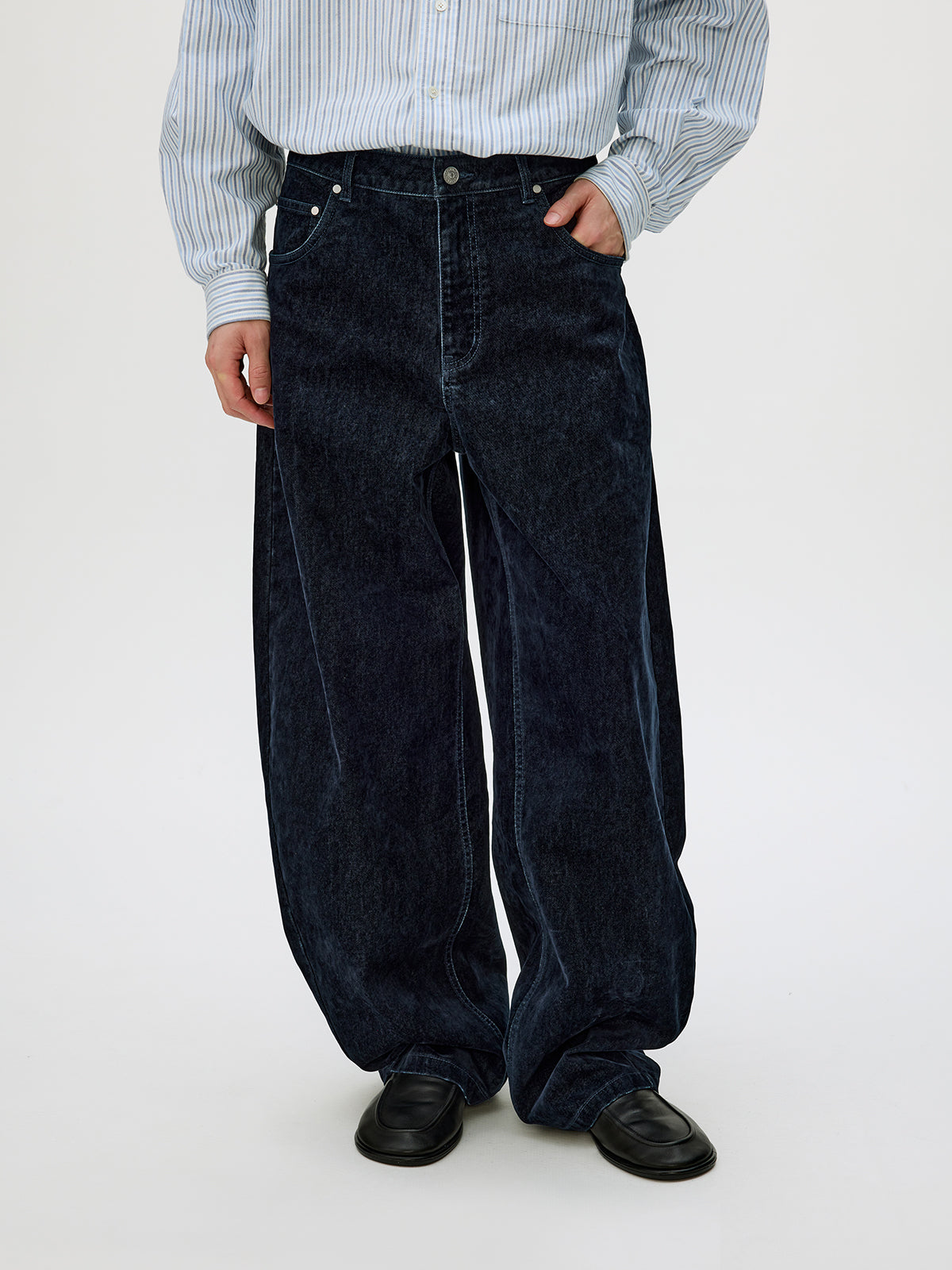 Loose-Fit Flock Denim Pants