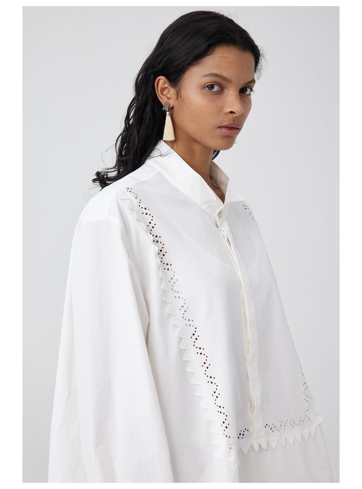 Long Silhouette Hollow Embroidery Shirt