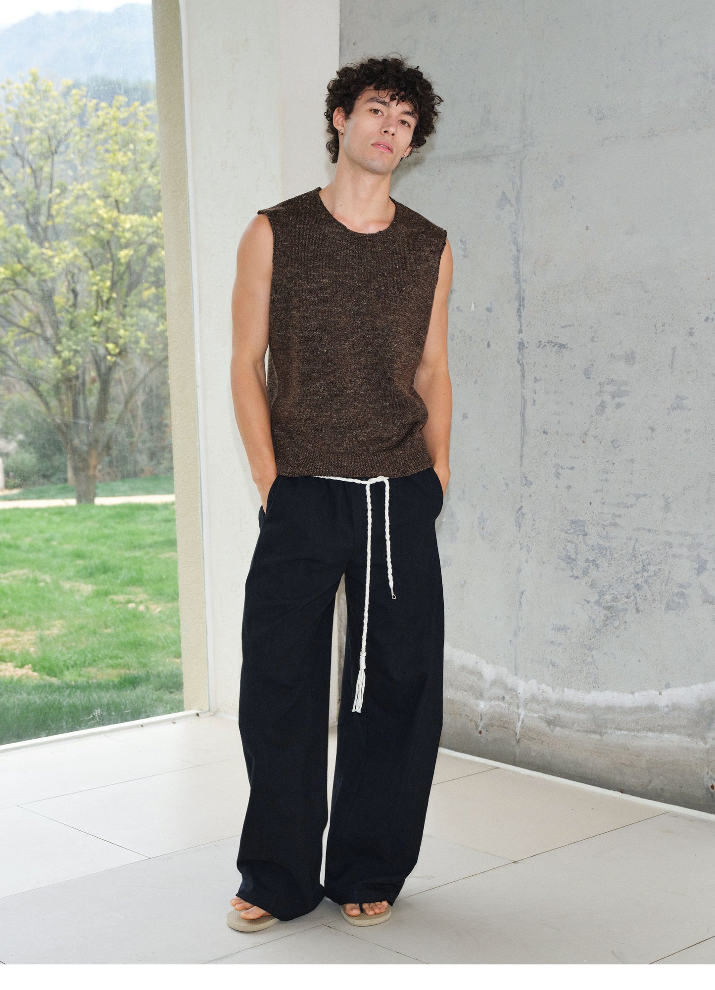 Relaxed Fit Curved-Cut Casual Pants