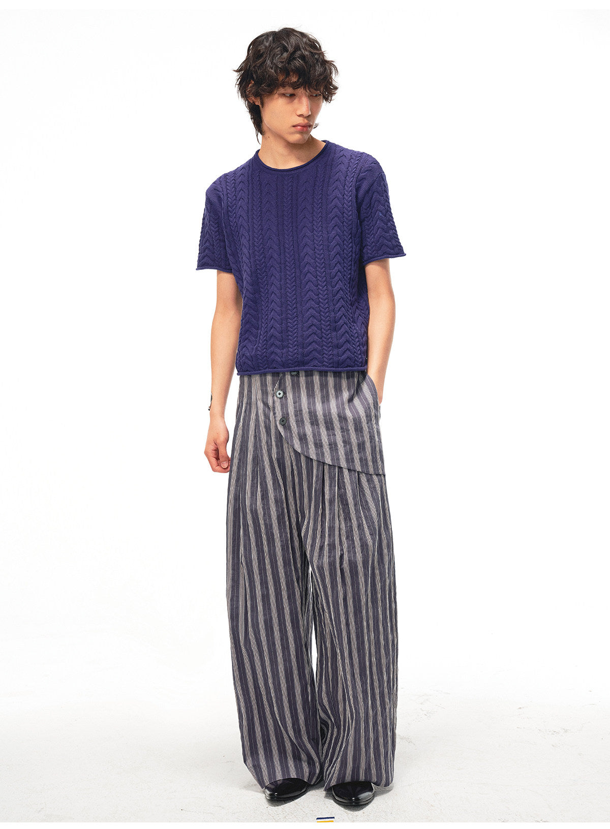 Casual Pants with Curved Side Panels