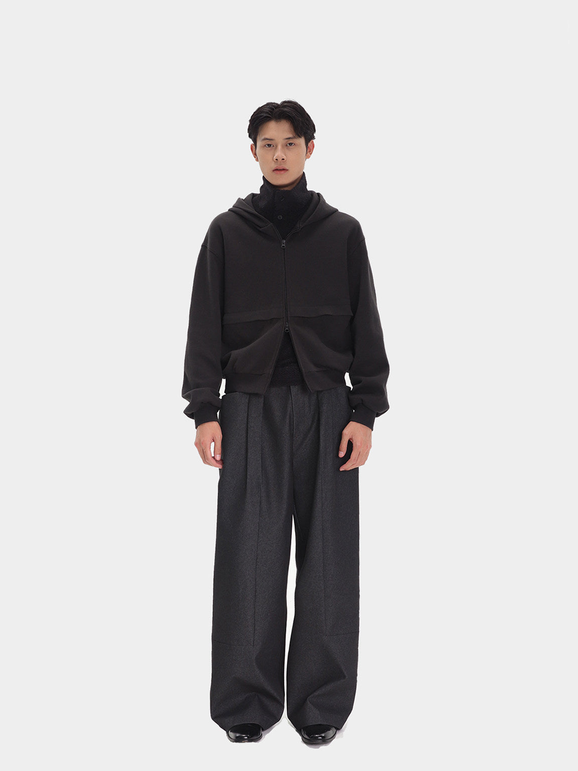 Casual Pants with Waist Pleats