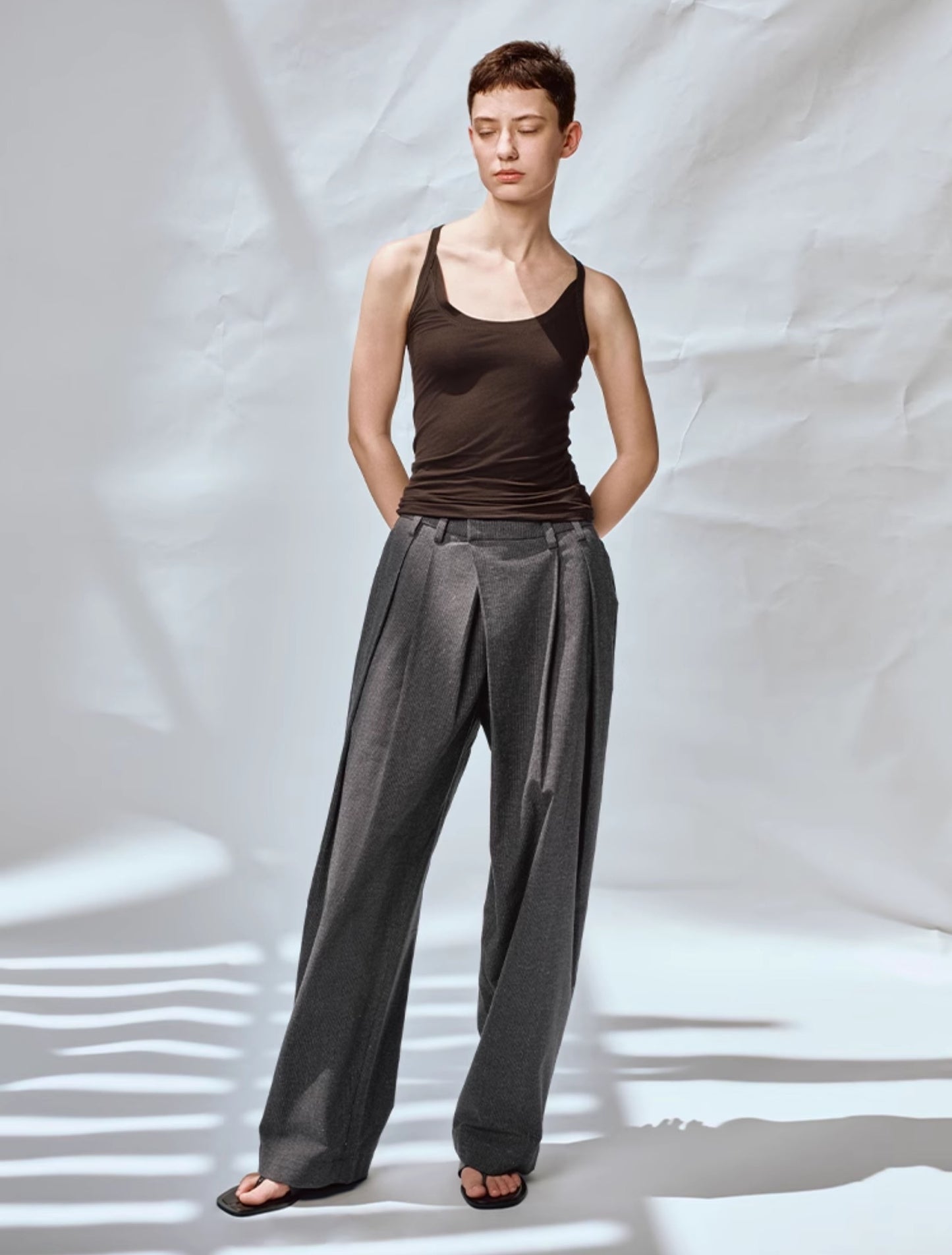 Double pleated casual pants