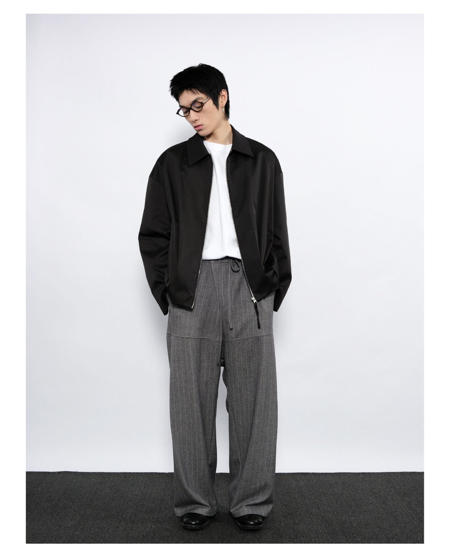 Loose Pleated Silhouette Jacket