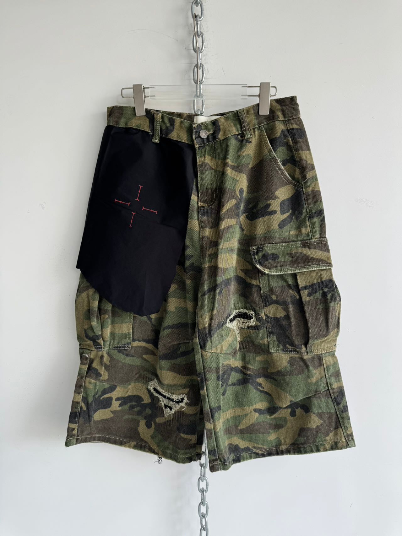 Loose Silhouette Shorts