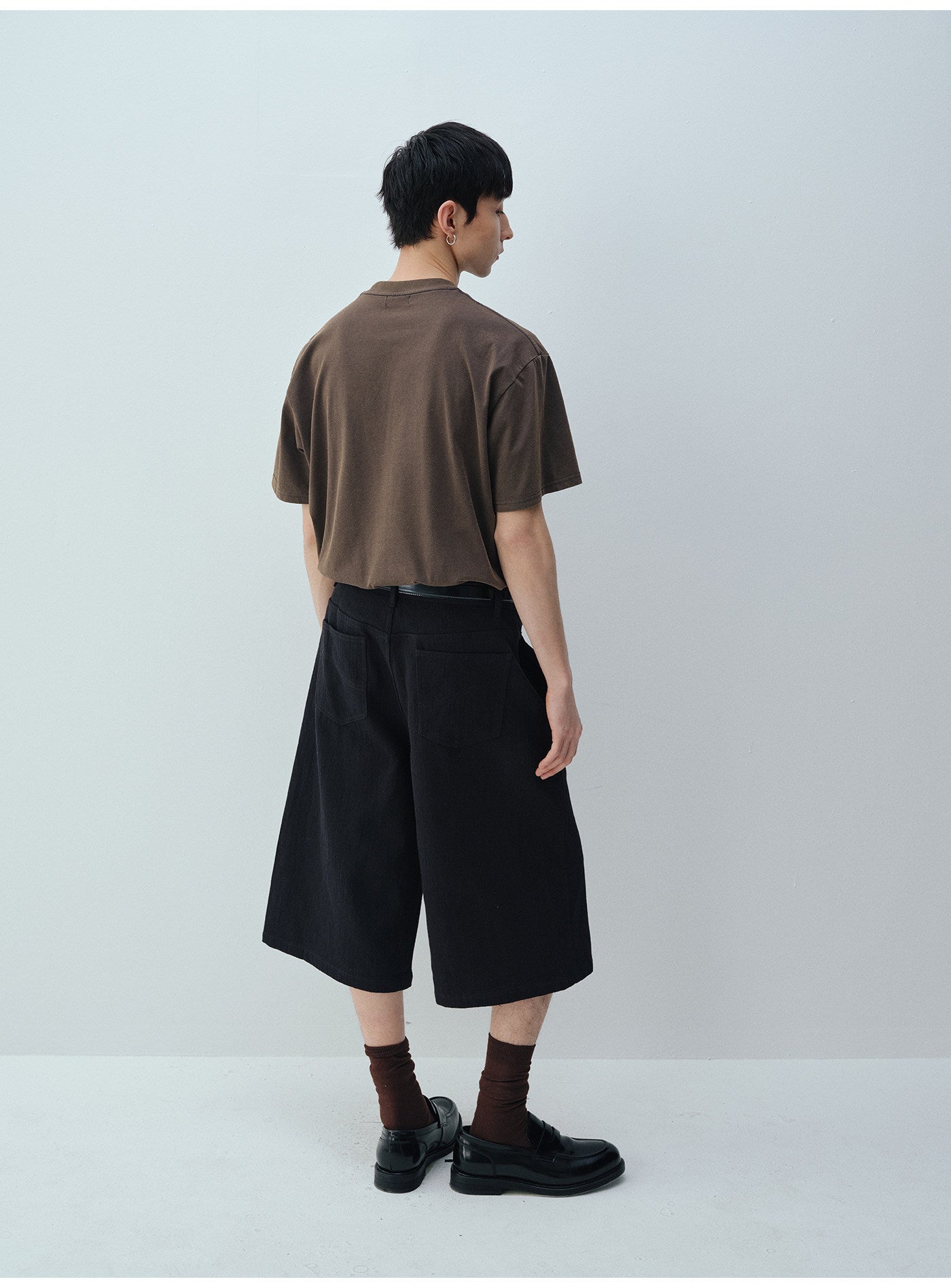 Two-Tone Chair Print T-Shirt