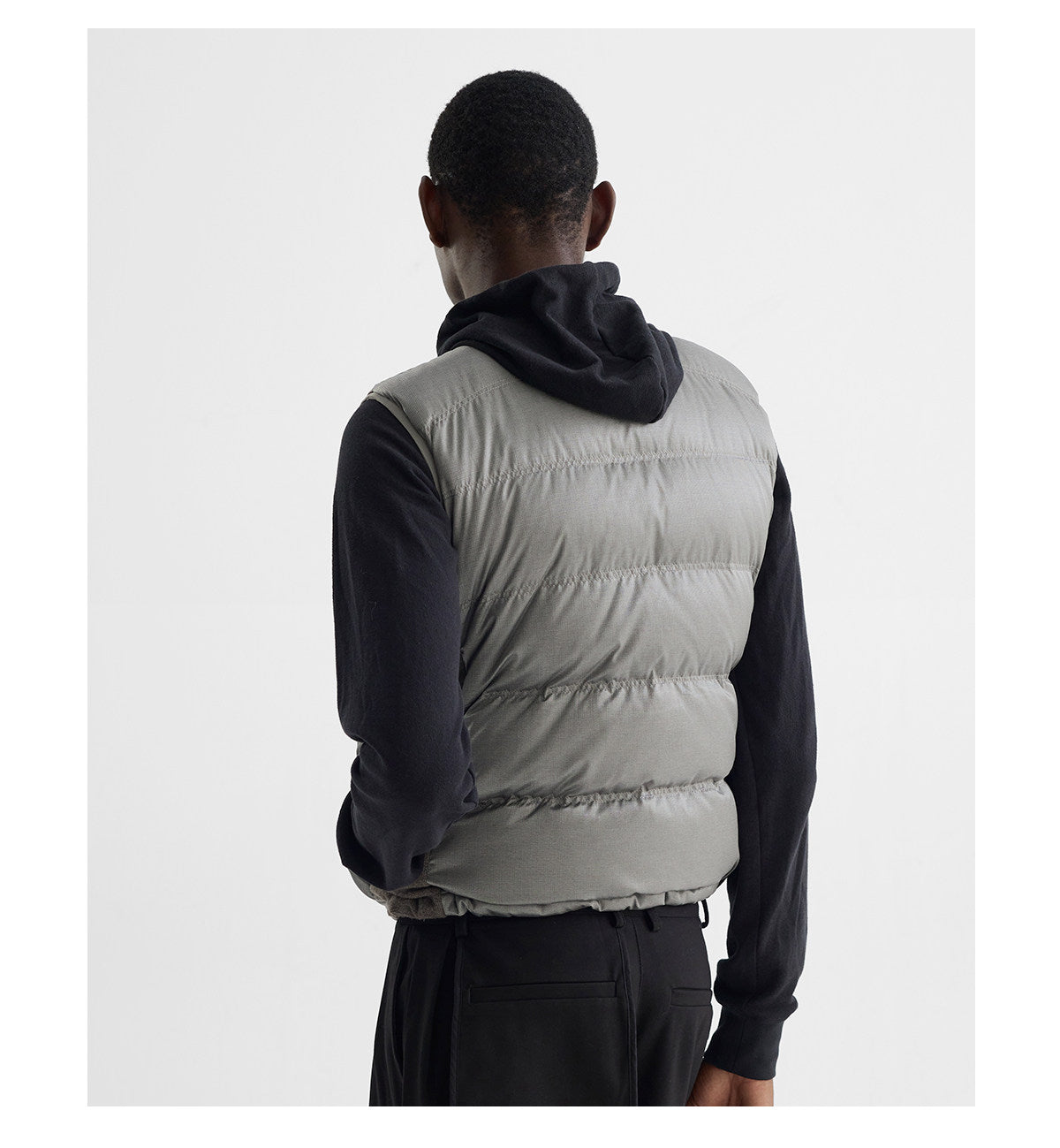Houndstooth-Patterned Magnetic Down Vest
