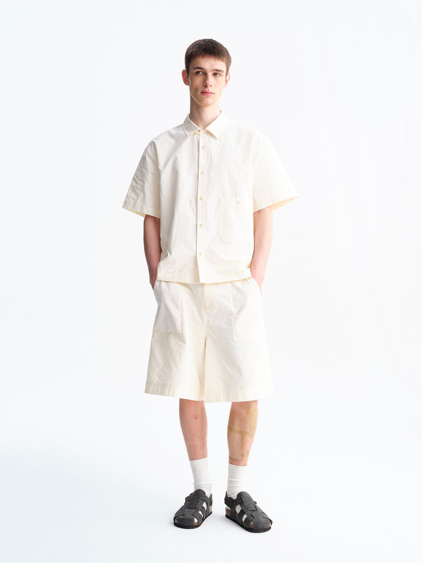 Linen Loose-Fit Shorts