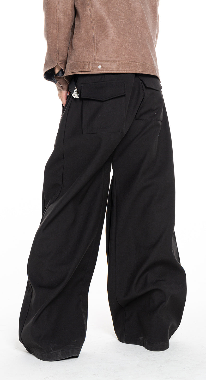 Loose-fitting wide pants