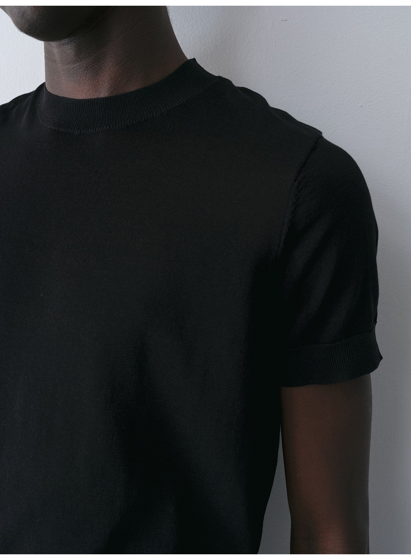 Fitted Summer Knit Shirt