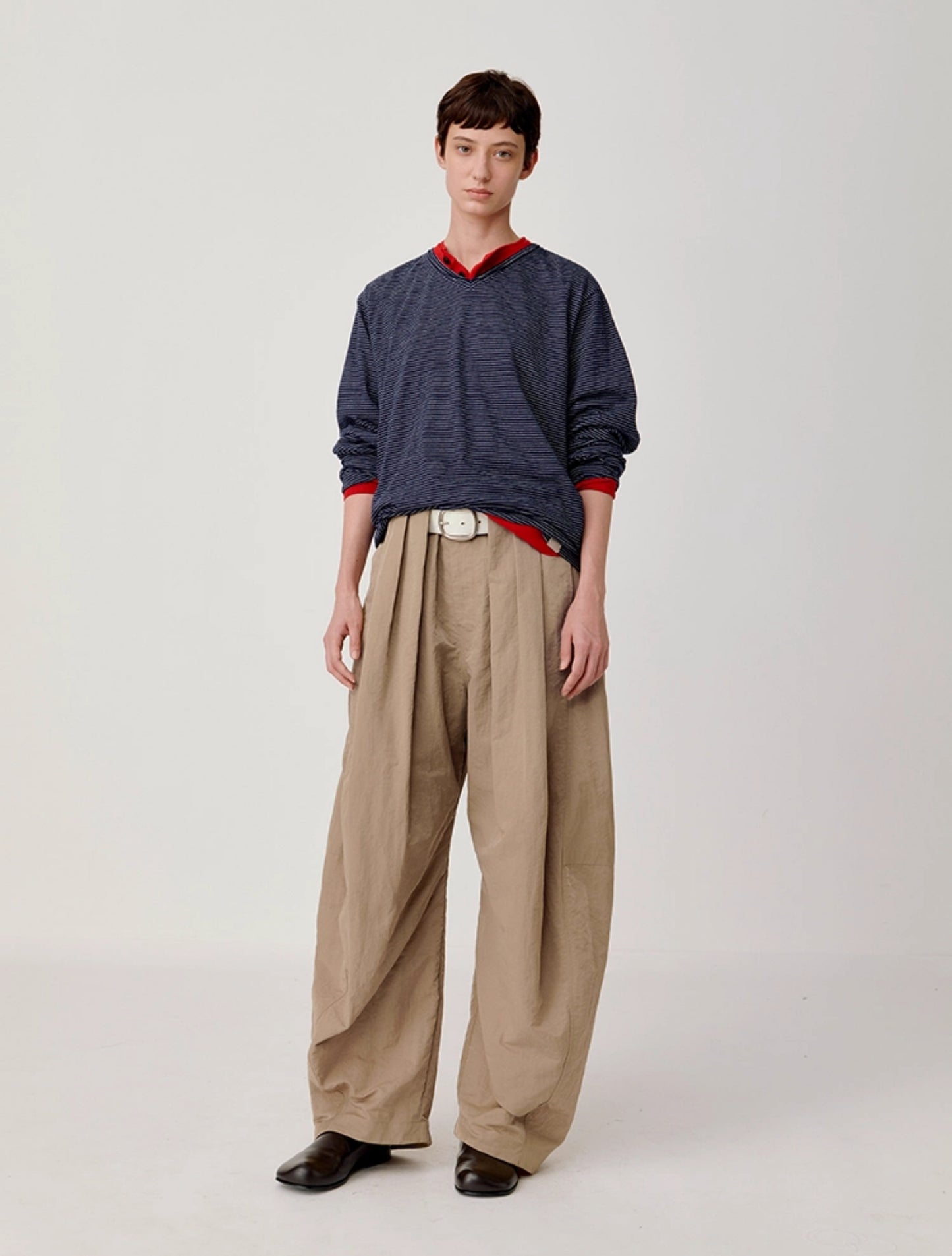 Retro Carl V-넥 T-셔츠