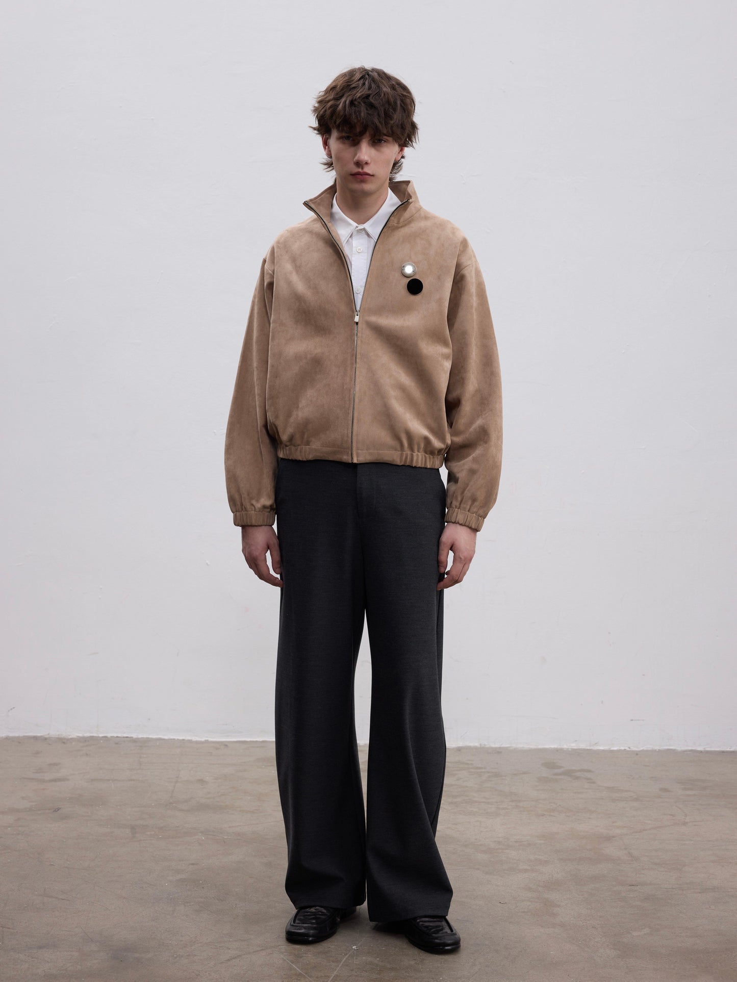 Curved Silhouette Casual Pants
