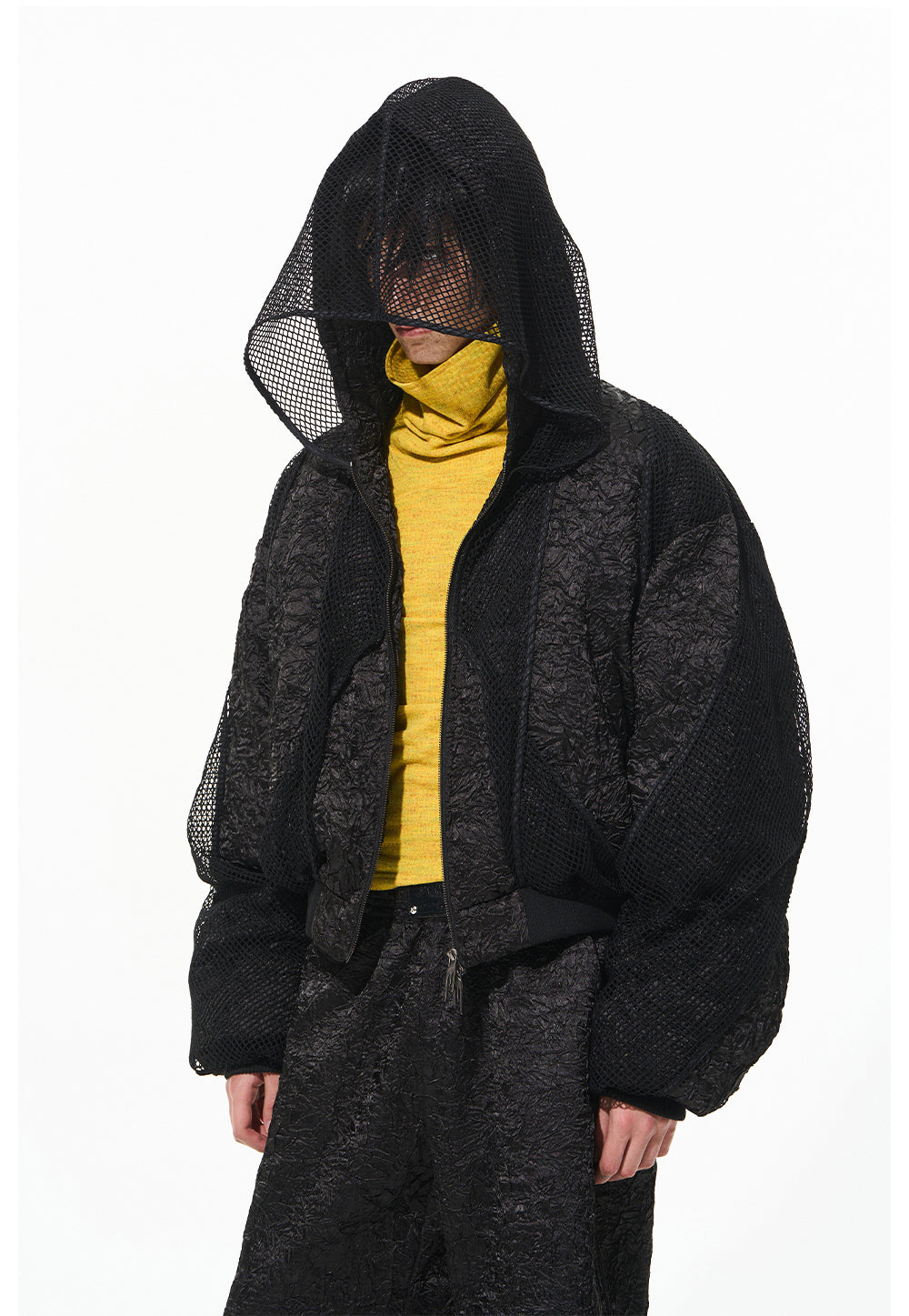 Two-layer wraparound hooded bomber jacket