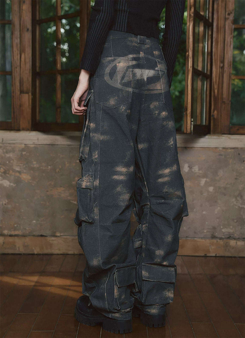 Old rusty stain dyed multi pocket denim pants