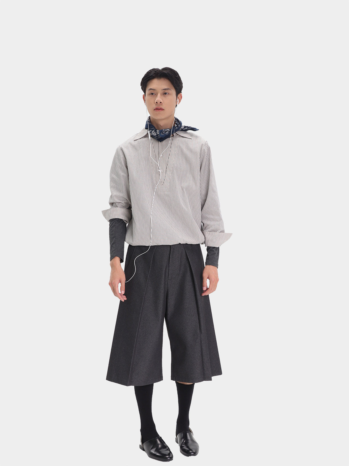 Loose-Fit Double-Pleated Shorts