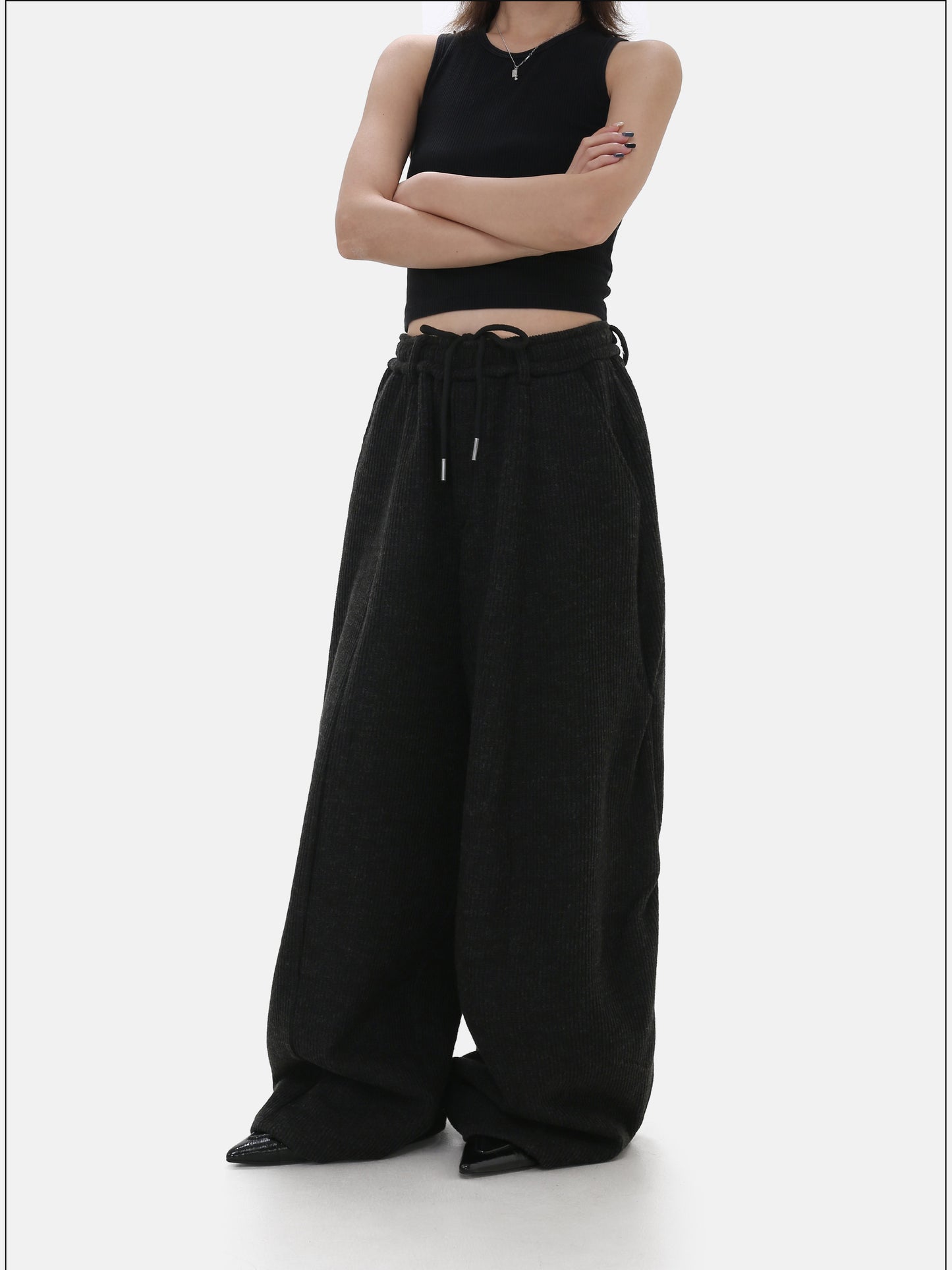 Relaxed Pleated Knit Sweatpants