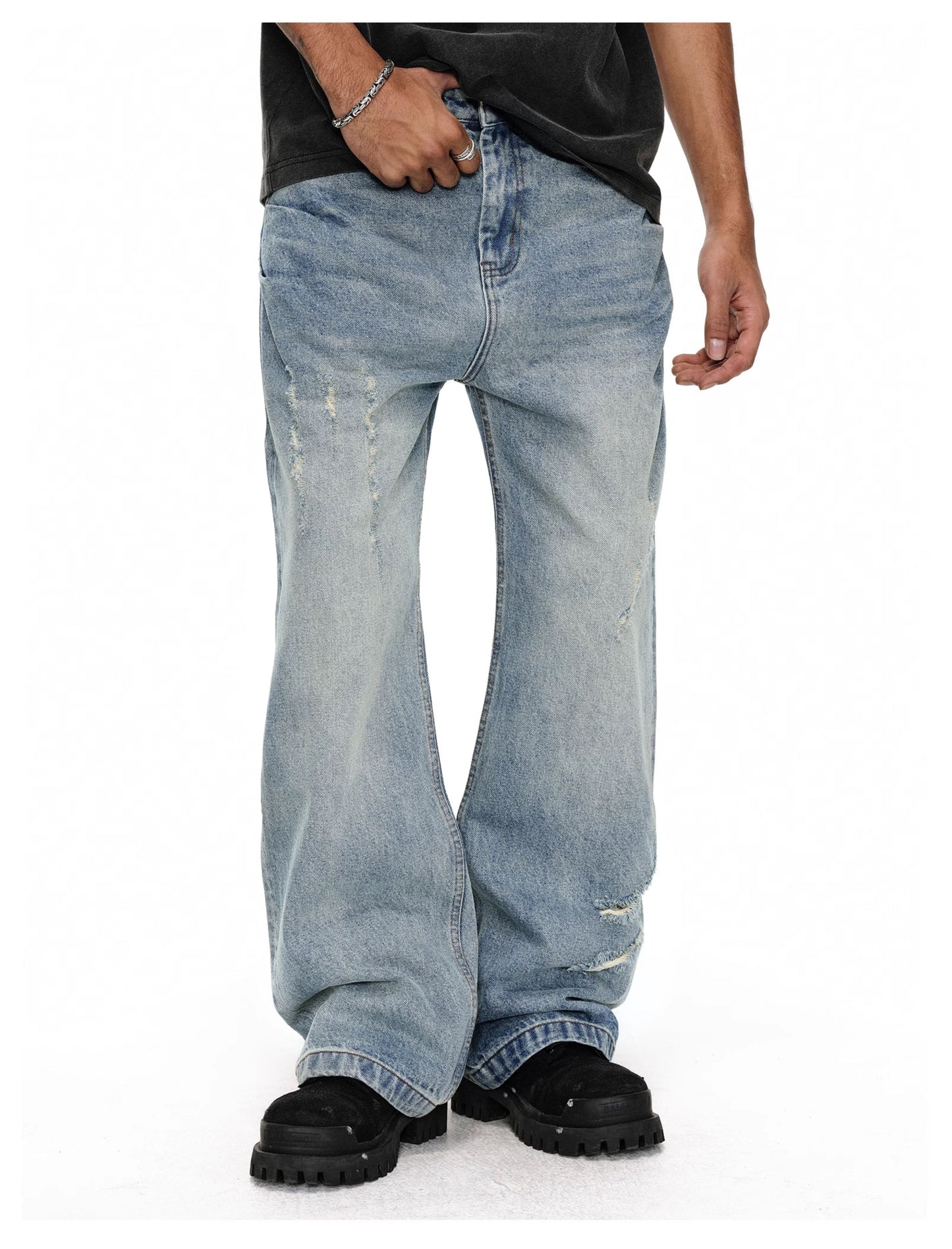 Scratch wash processing flare jeans