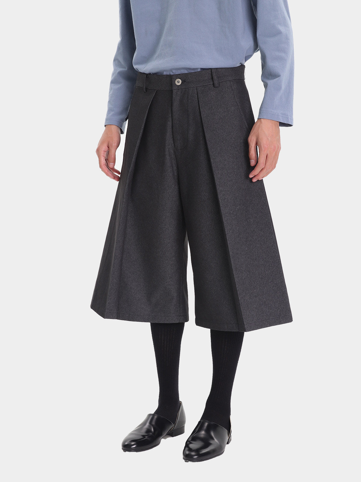 Loose-Fit Double-Pleated Shorts