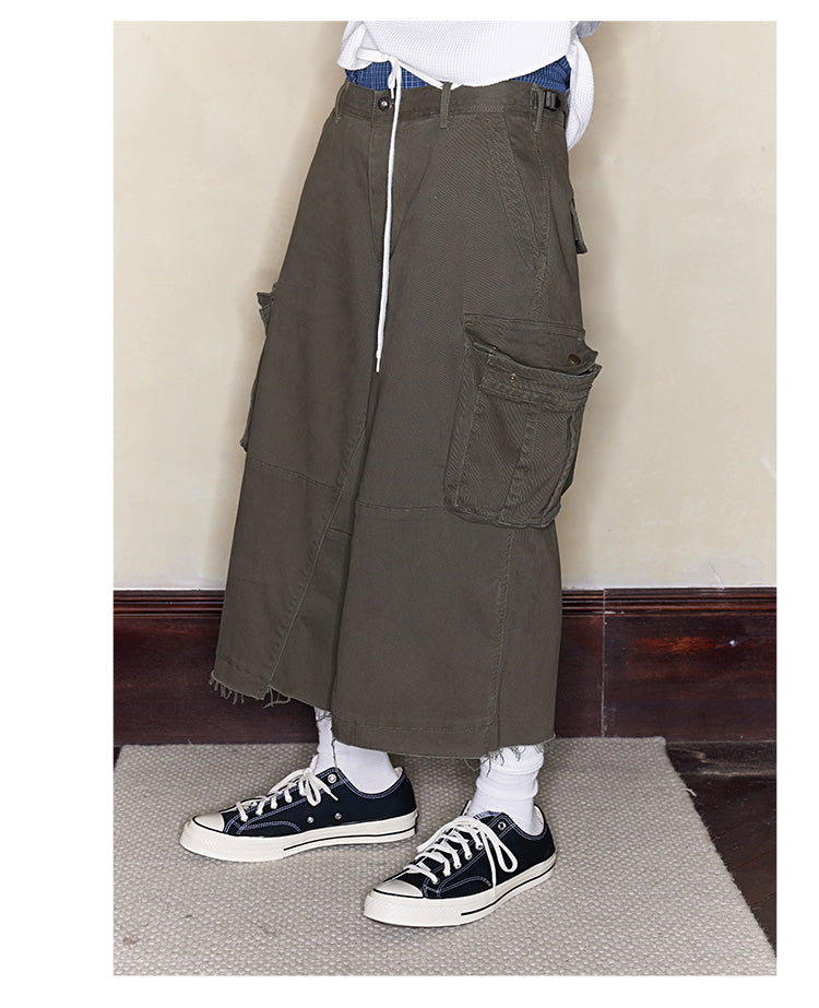 Cargo pocket cropped pants