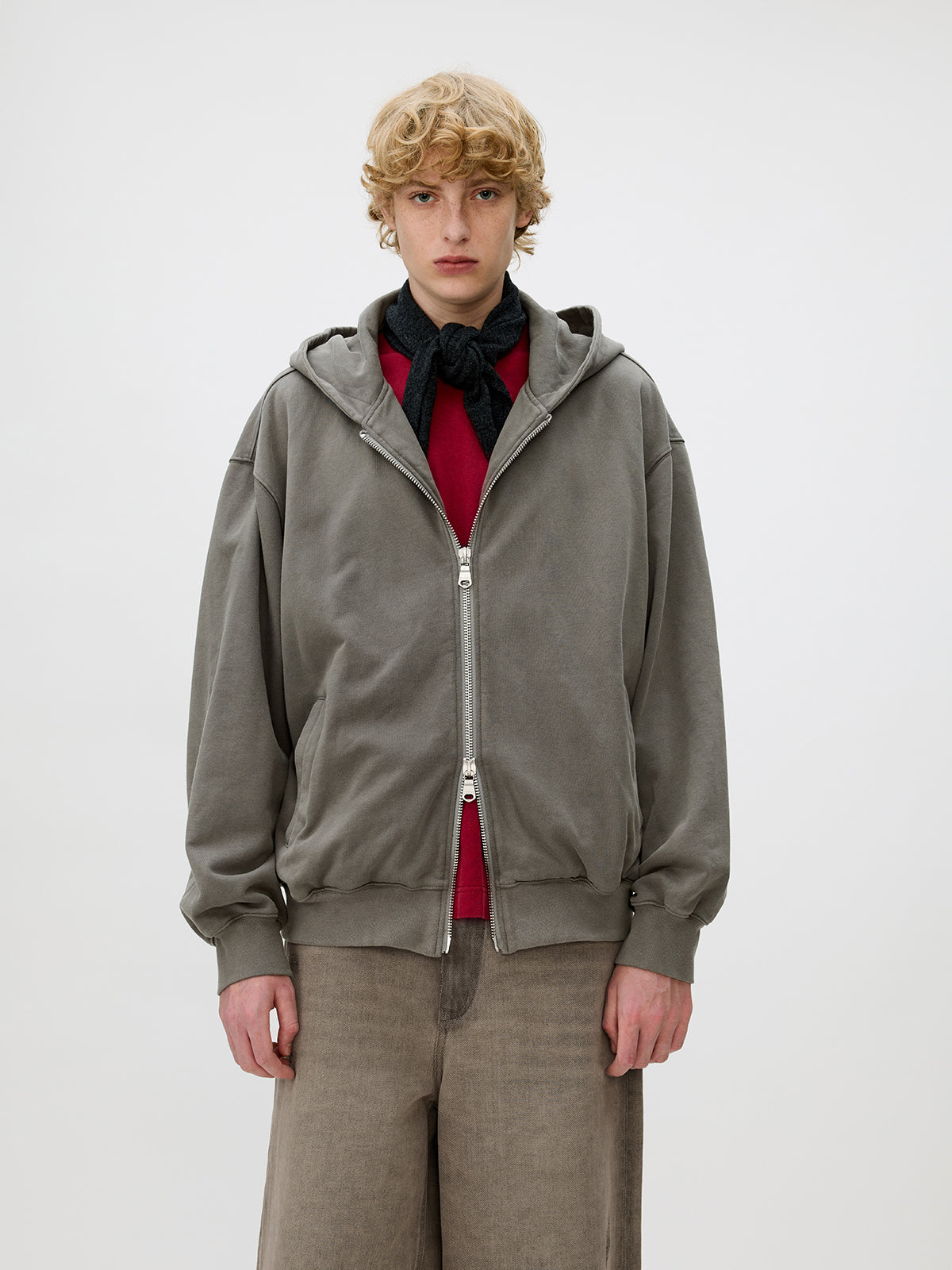 Wash-Damaged Zipper Sweatshirt