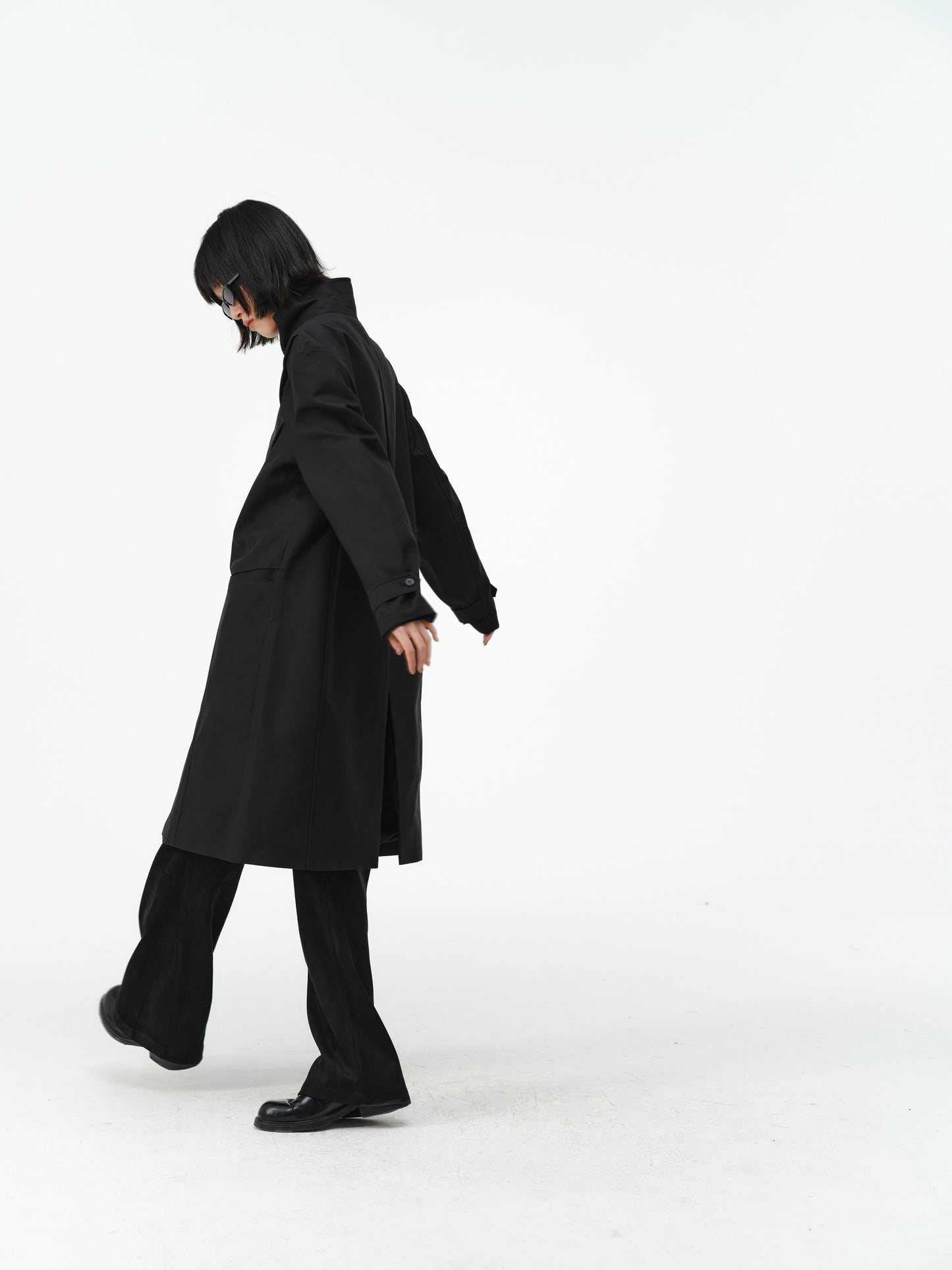 Multi-Shape Collar Coat