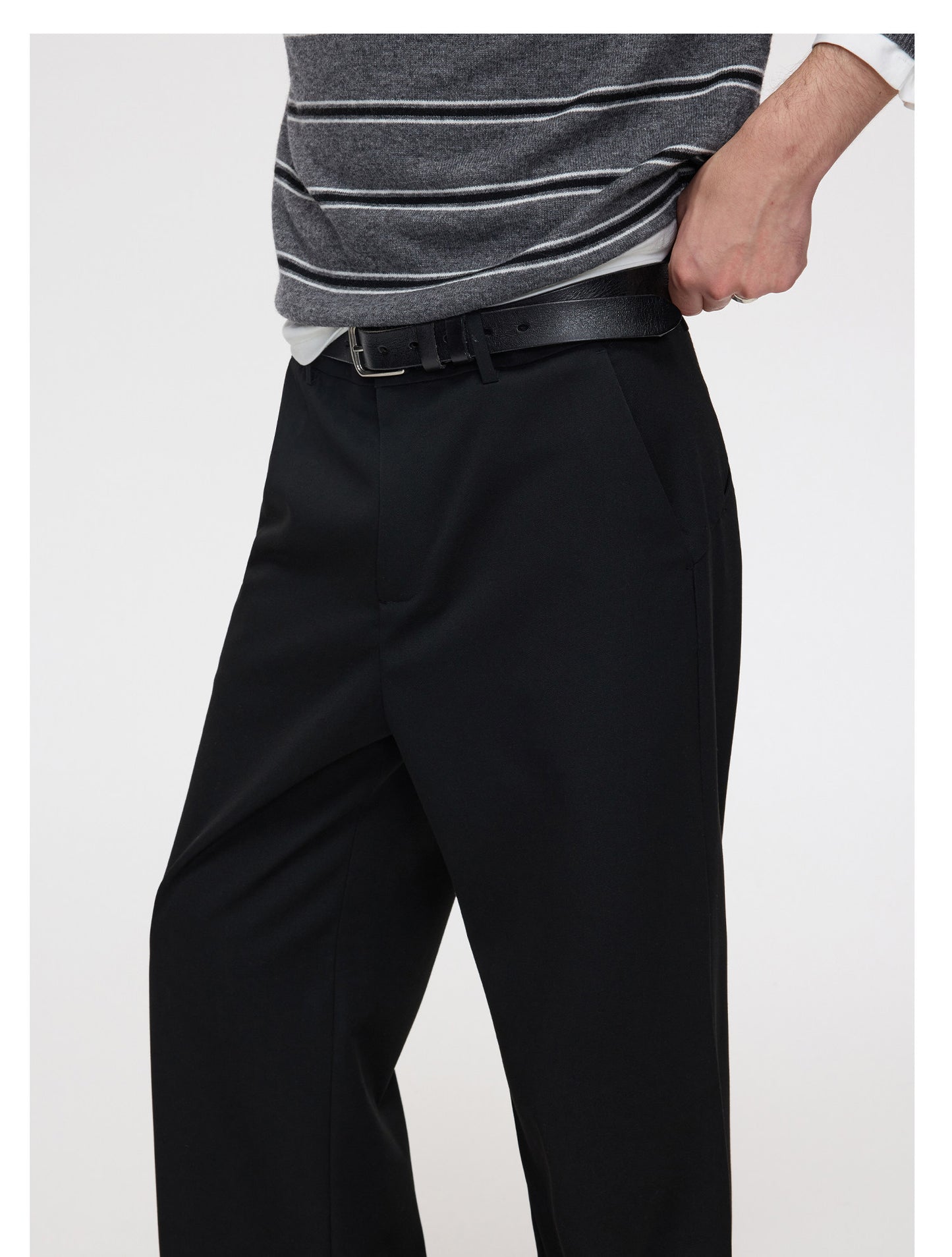 Slightly Loose-Fit Straight-Leg Casual Pants