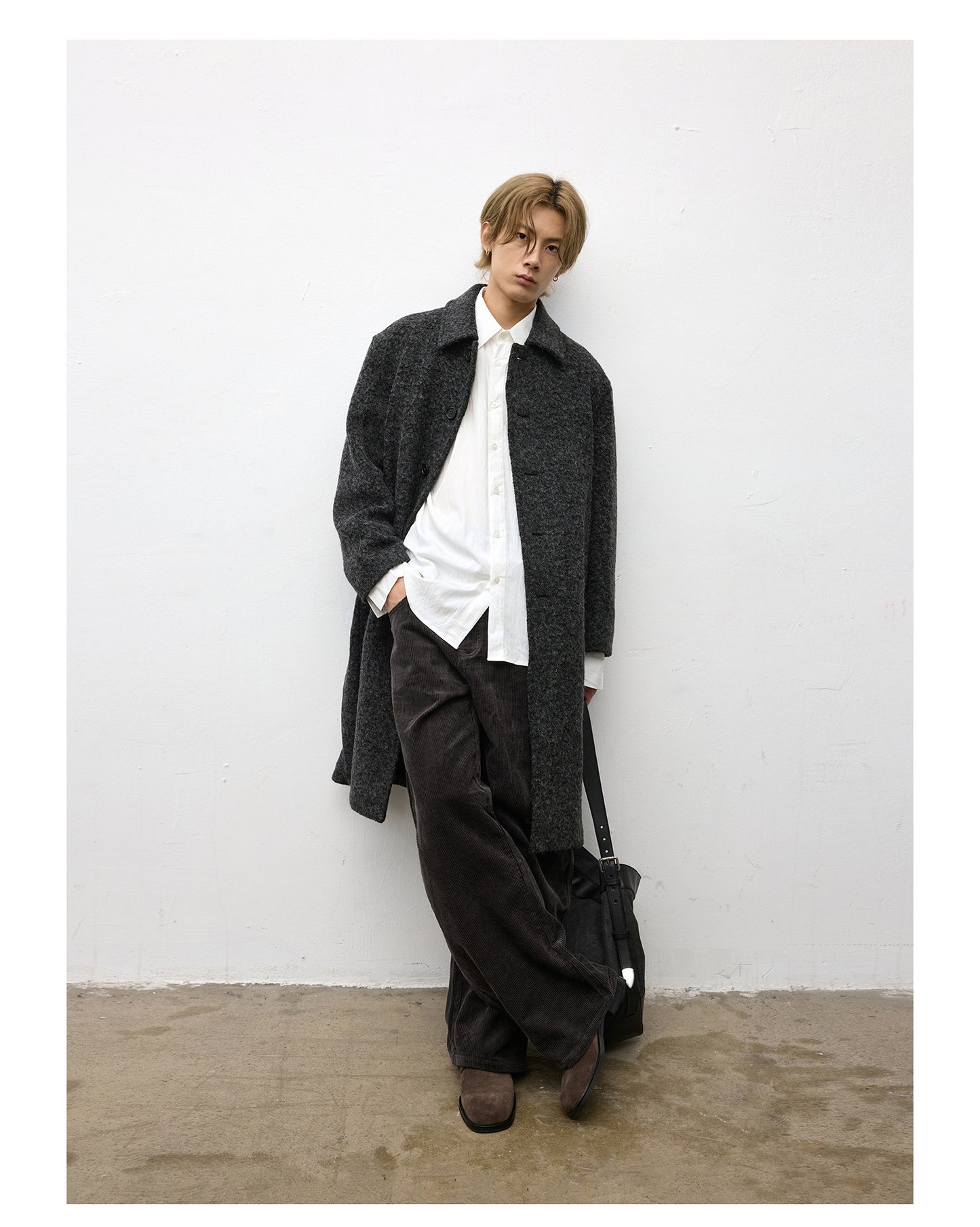 Cocoon Silhouette Corduroy Pants