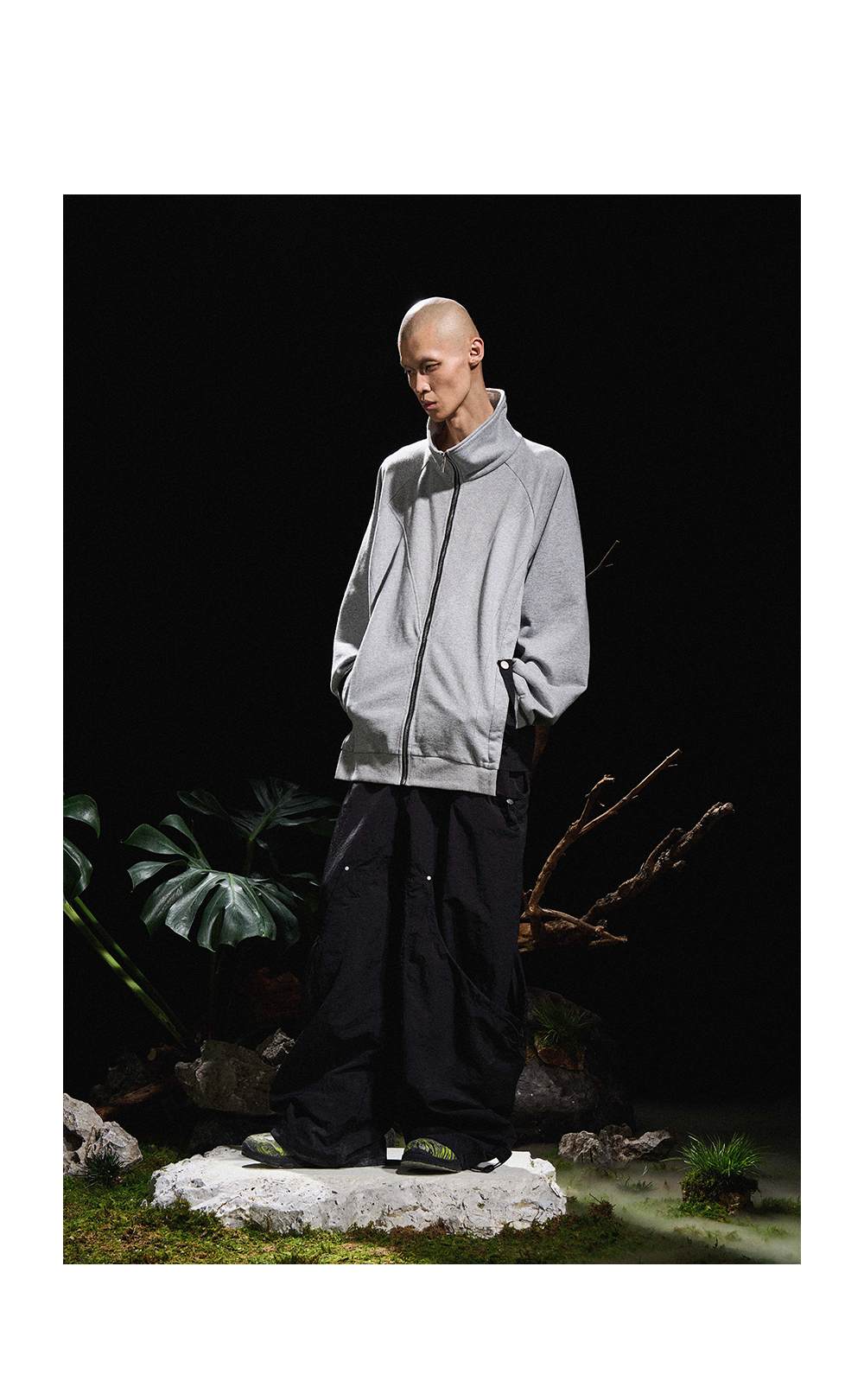 6-pocket drawstring nylon pants