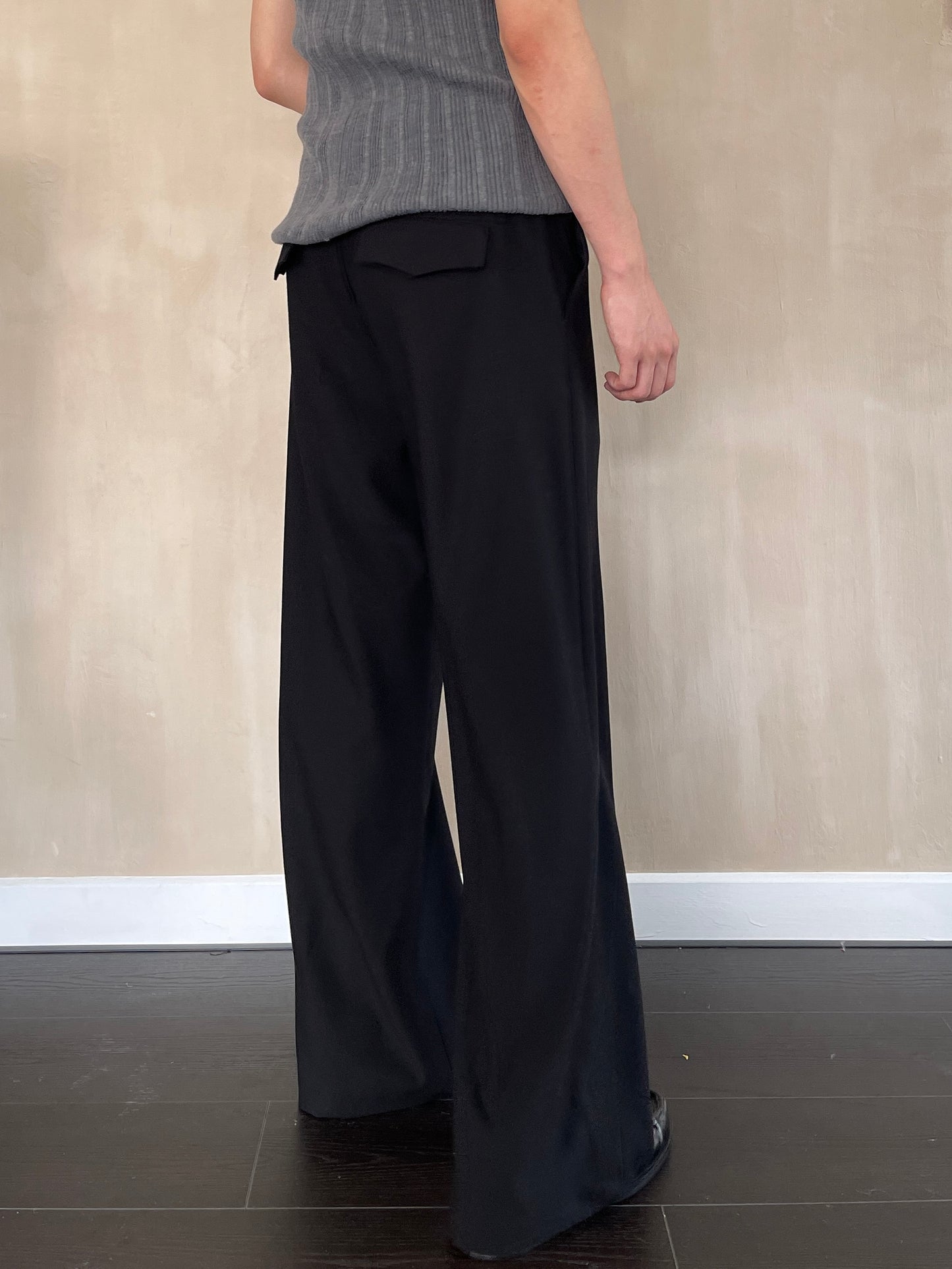 Embroidered drape casual pants