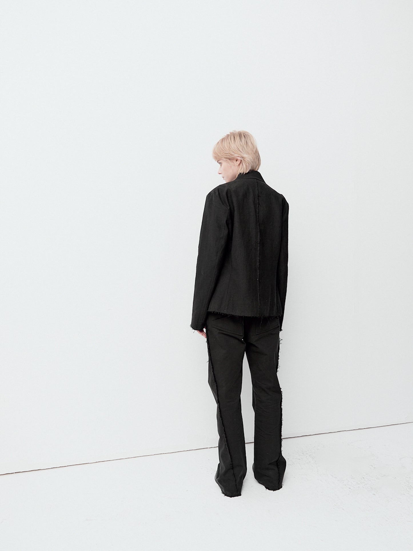 디스트레스드 프린지 재킷