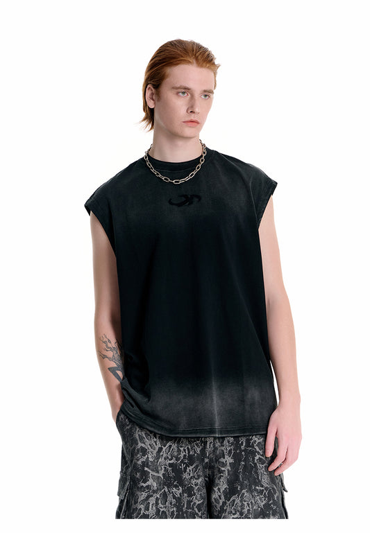 Gradient sleeveless shirt