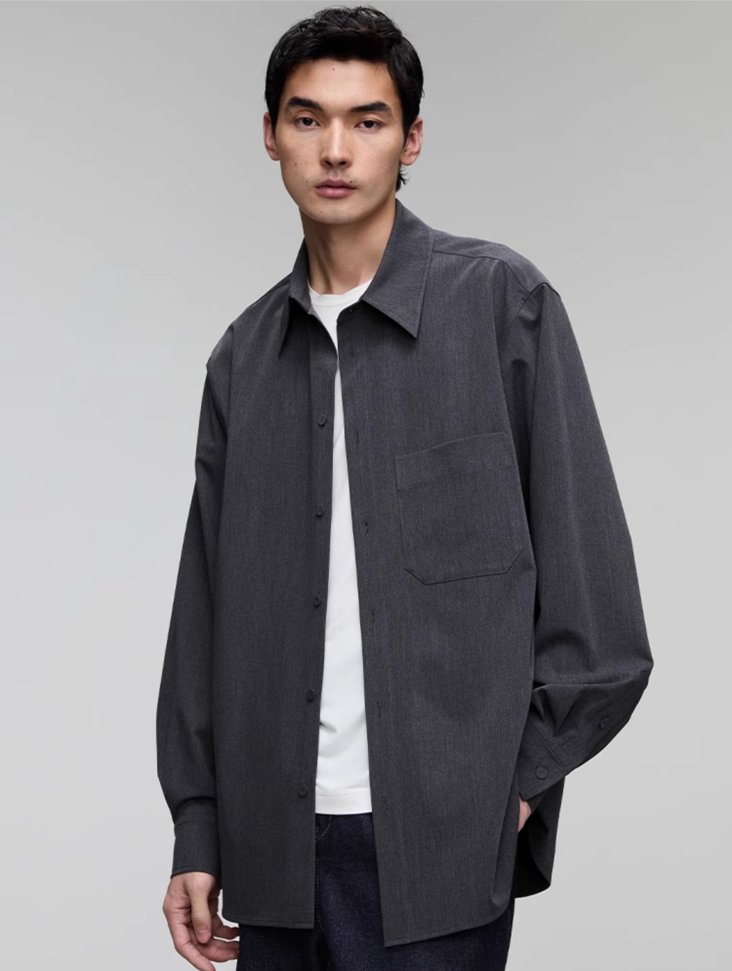 Patch pocket basic shirt