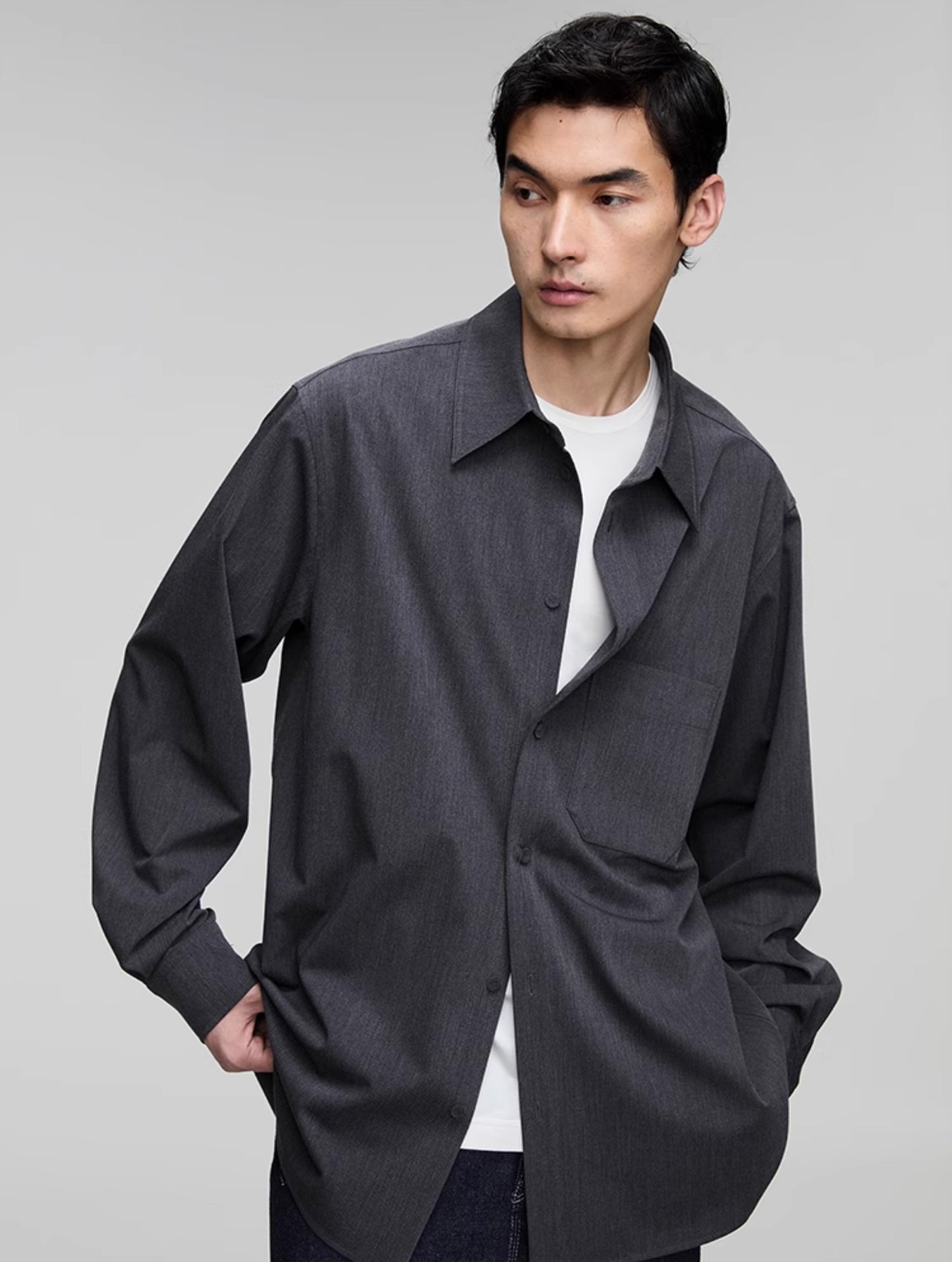 Patch pocket basic shirt