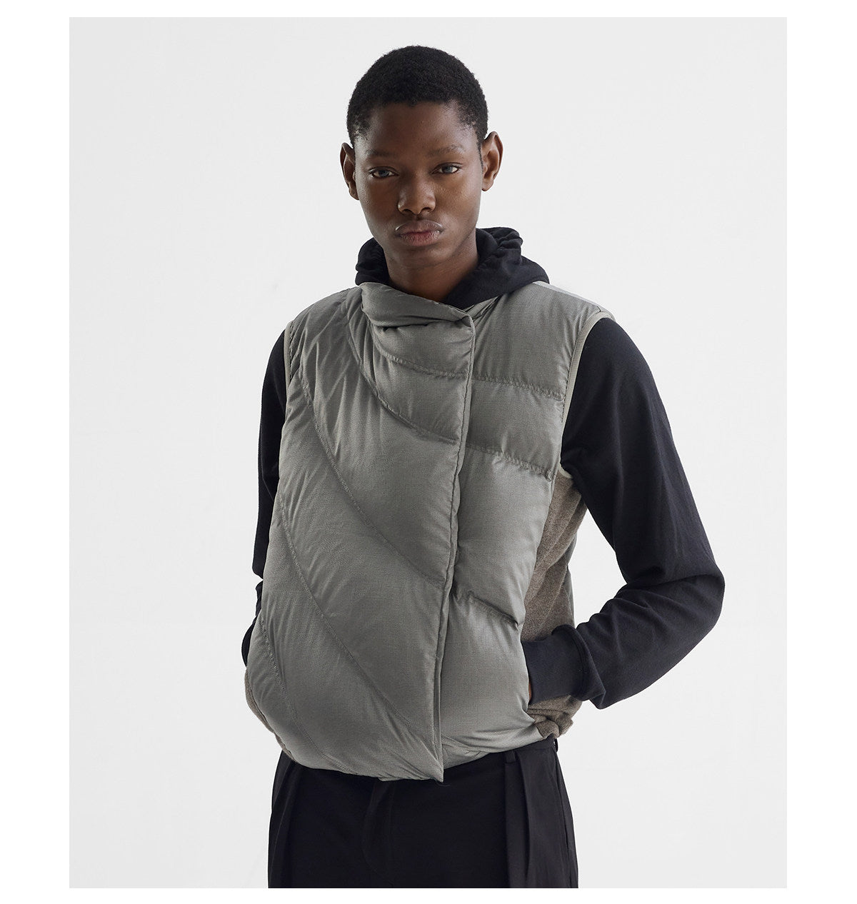Houndstooth-Patterned Magnetic Down Vest
